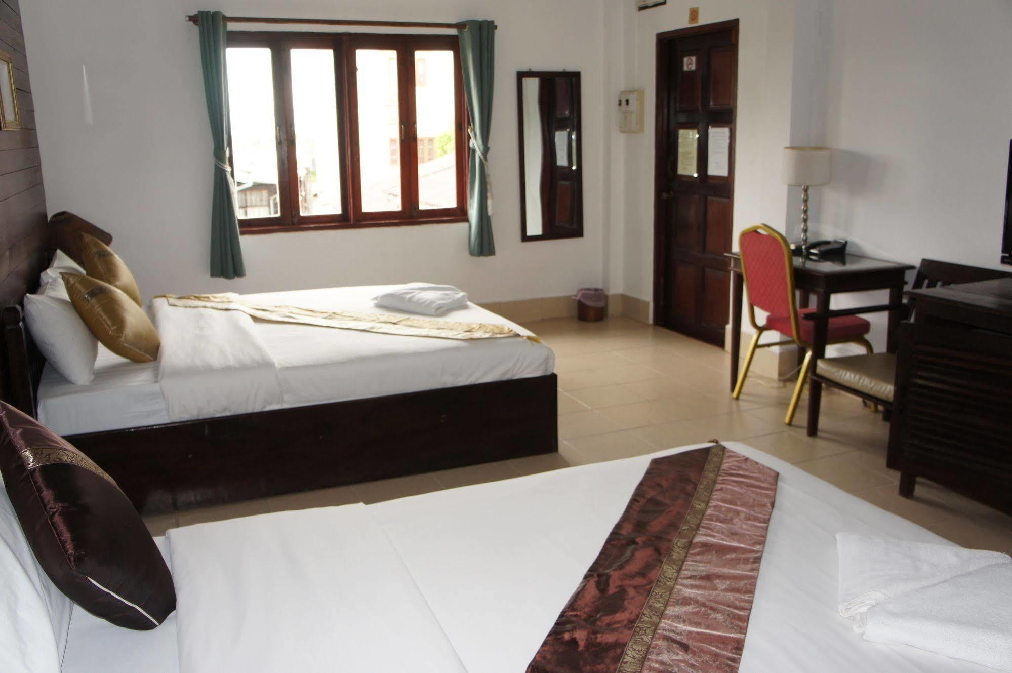 Suksavanh River 2 Hotel Ban Nongdouang Bagian luar foto