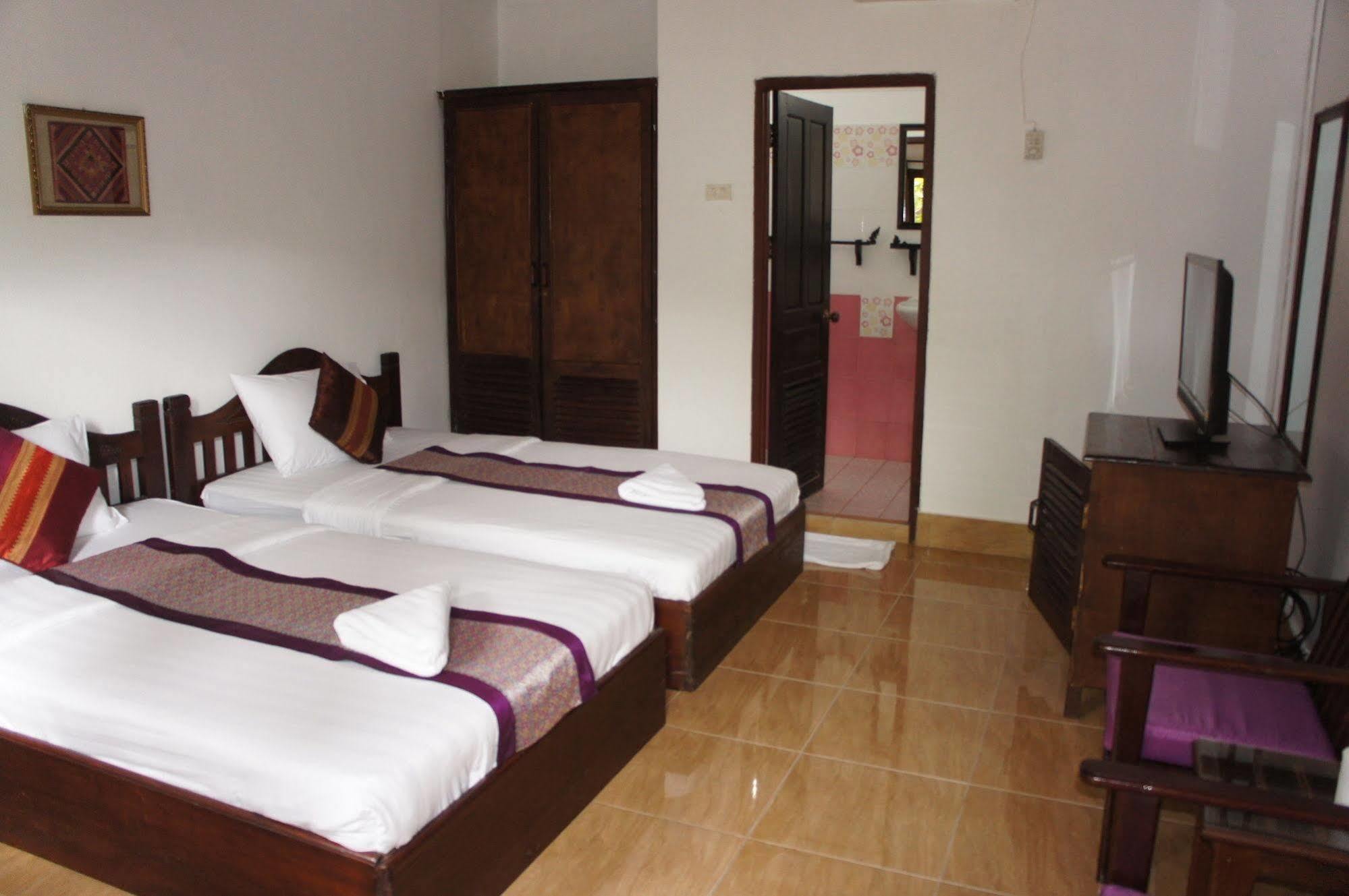 Suksavanh River 2 Hotel Ban Nongdouang Bagian luar foto